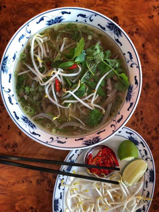 Wietnamska zupa PHO
