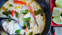 Tom Kha Gai – Tajska zupa z mleczkiem kokosowym
