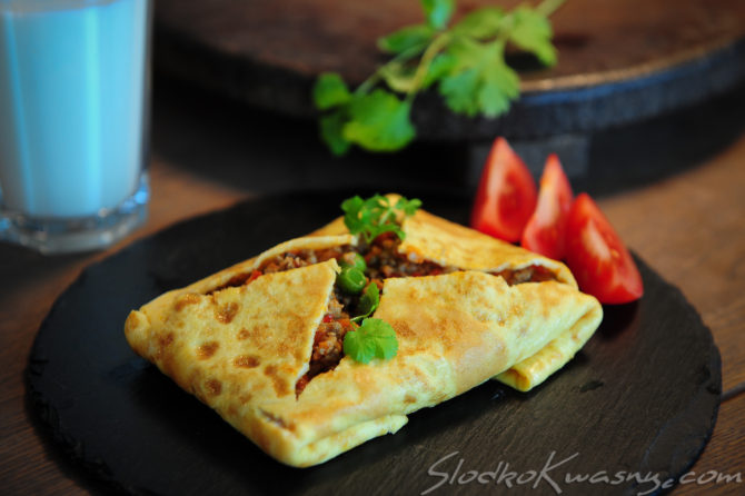 Tajski omlet z nadzieniem