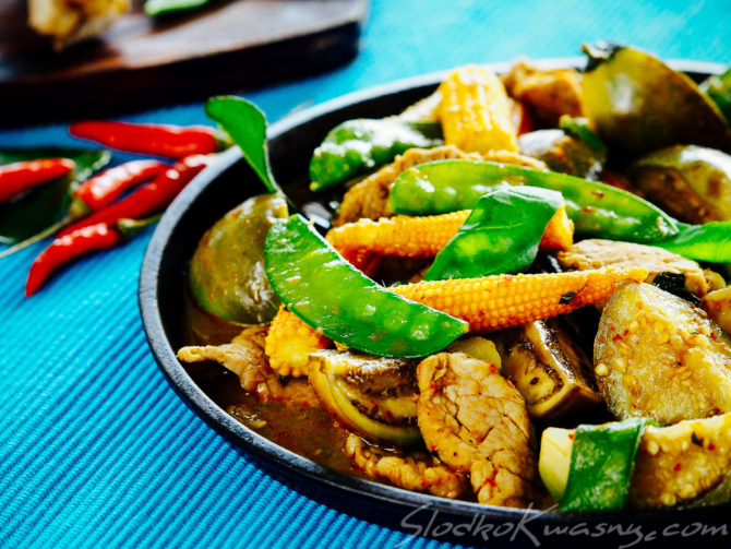 Jungle curry z tajskim bakłażanem